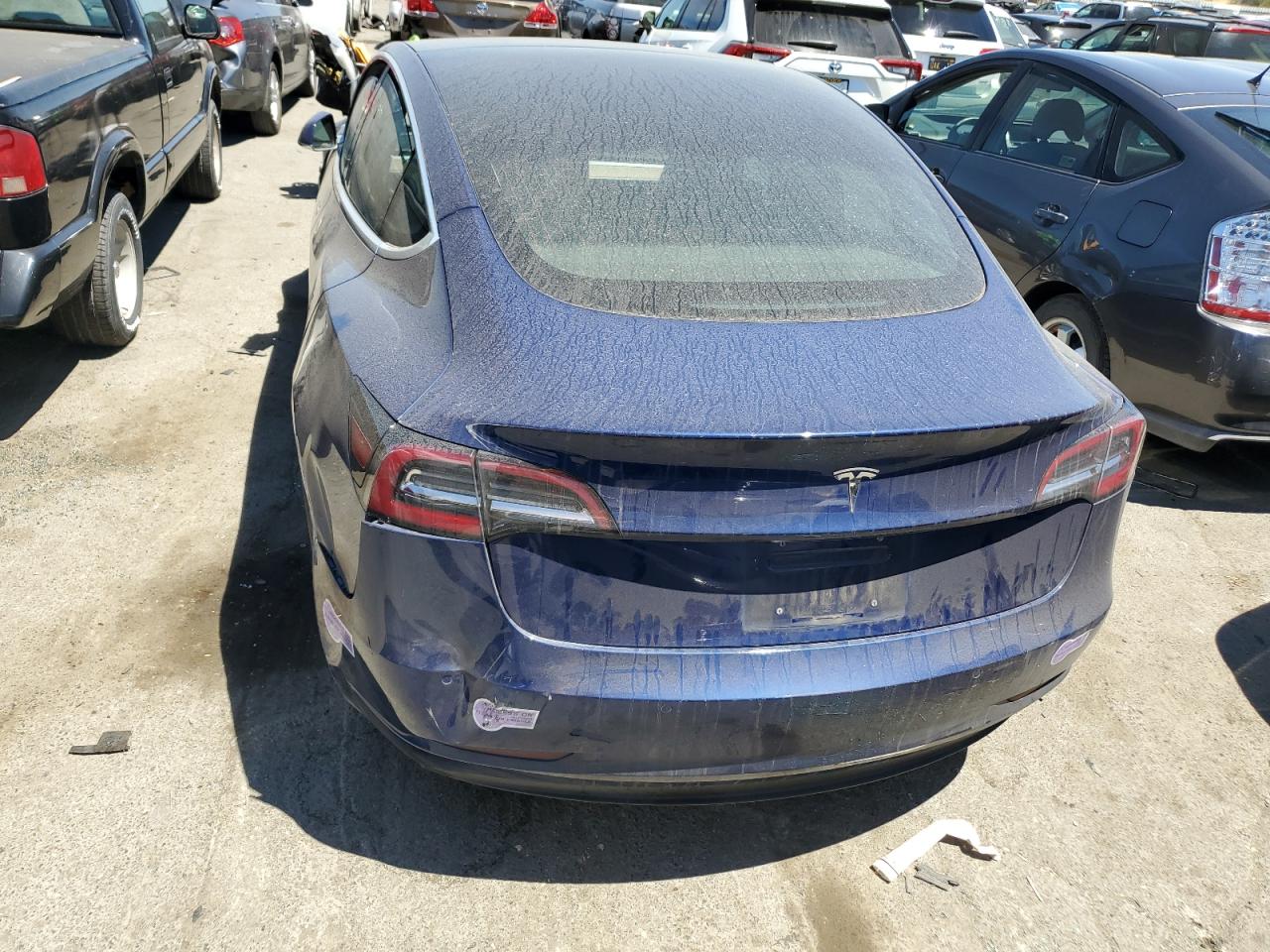 2018 Tesla Model 3 VIN: 5YJ3E1EAXJF164302 Lot: 65253374