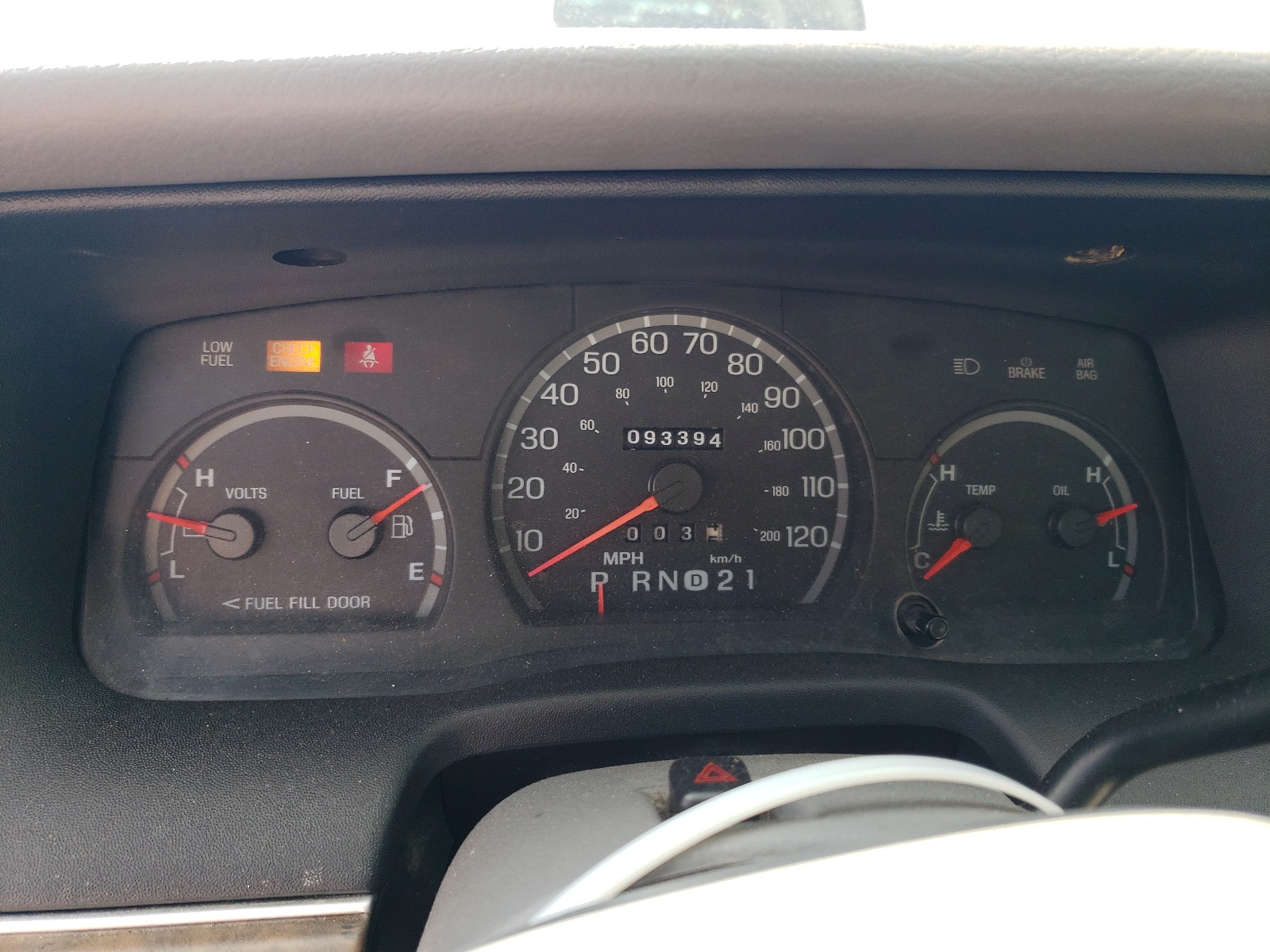 2FAFP74W1WX172681 1998 Ford Crown Victoria Lx