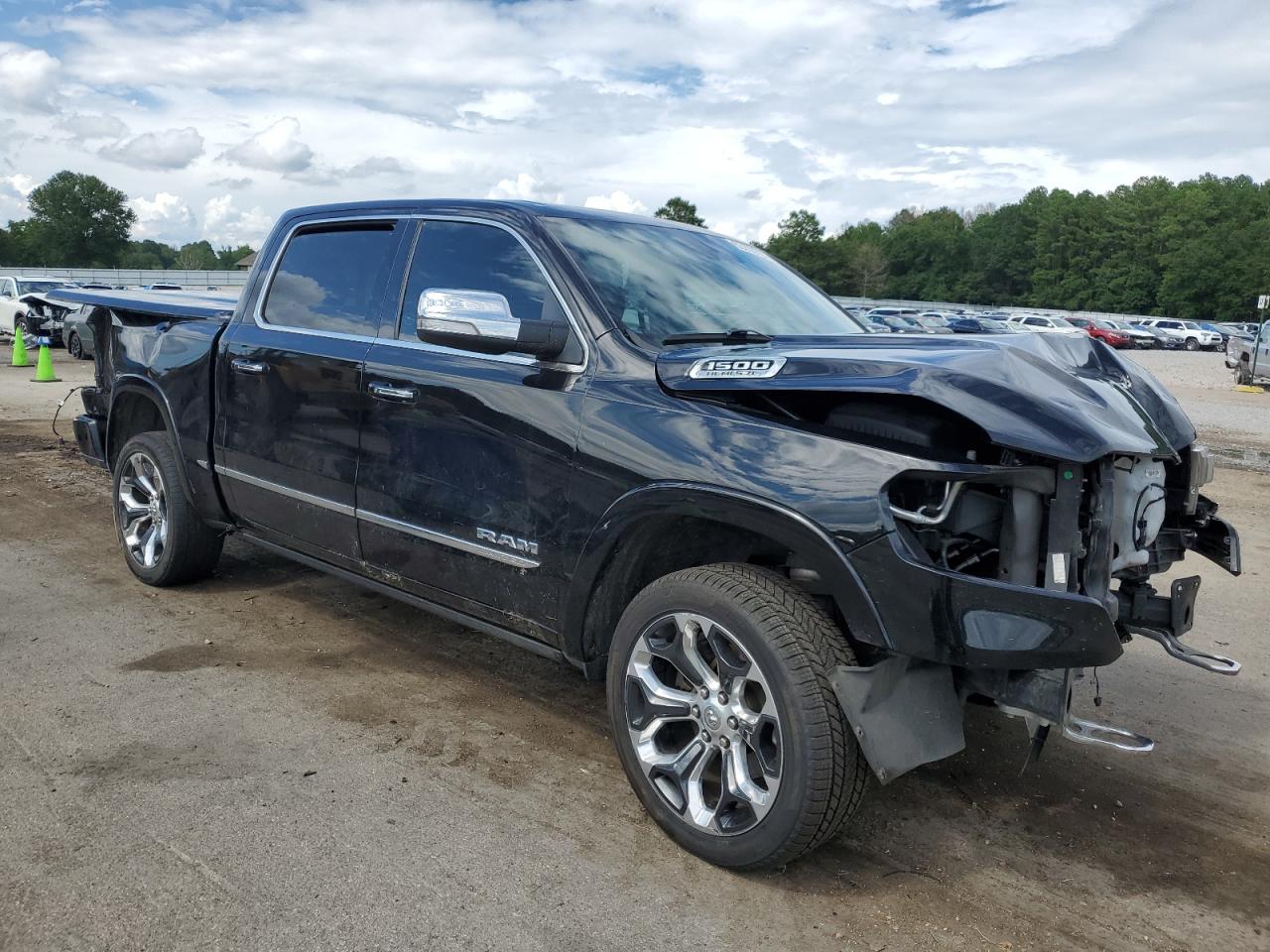 2019 RAM 1500 - Image 4