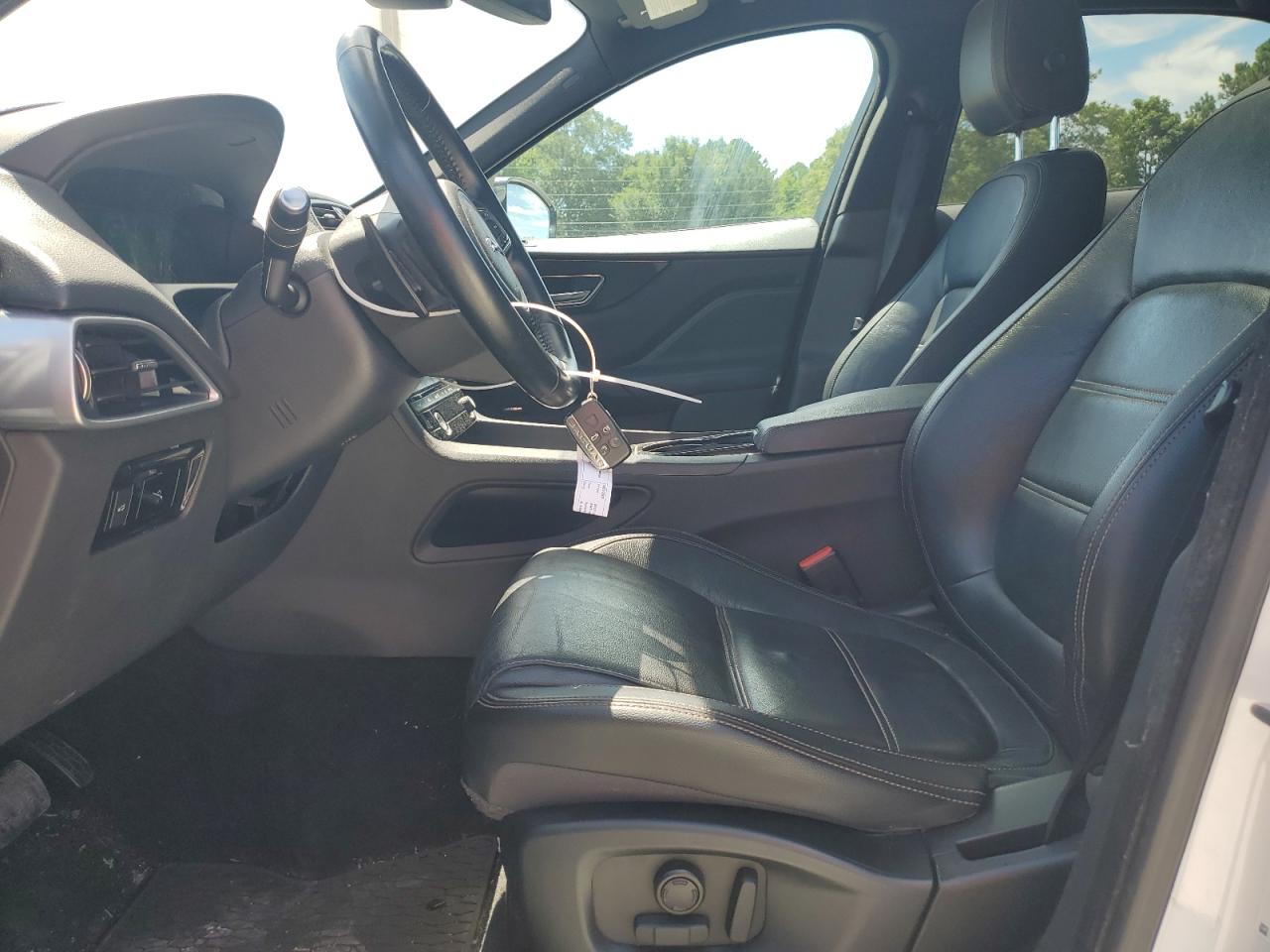 2017 Jaguar F-Pace Prestige VIN: SADCK2BV7HA068138 Lot: 62450194