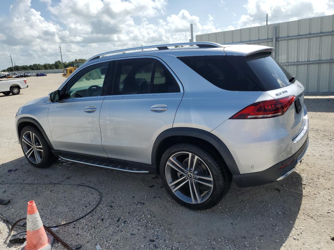 2020 Mercedes-Benz Gle 350 VIN: 4JGFB4JB3LA235904 Lot: 64430164