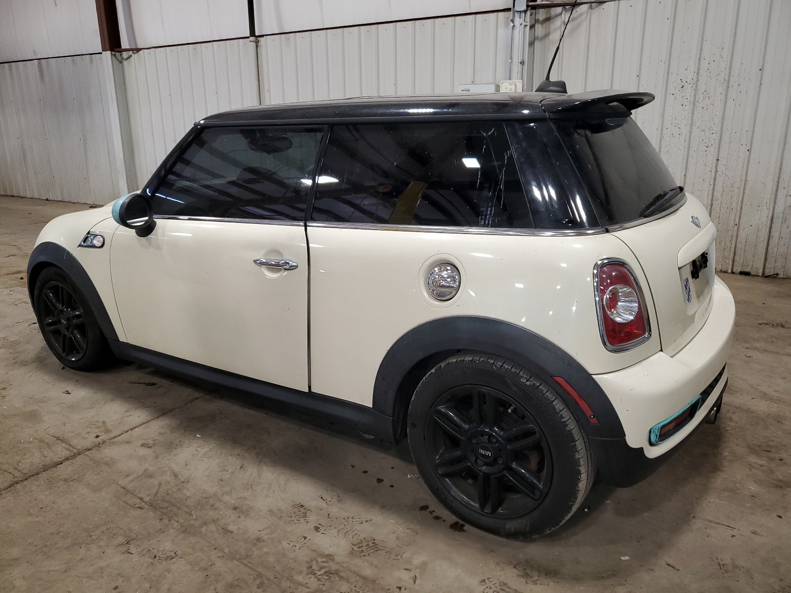 2013 Mini Cooper S vin: WMWSV3C56DT477486