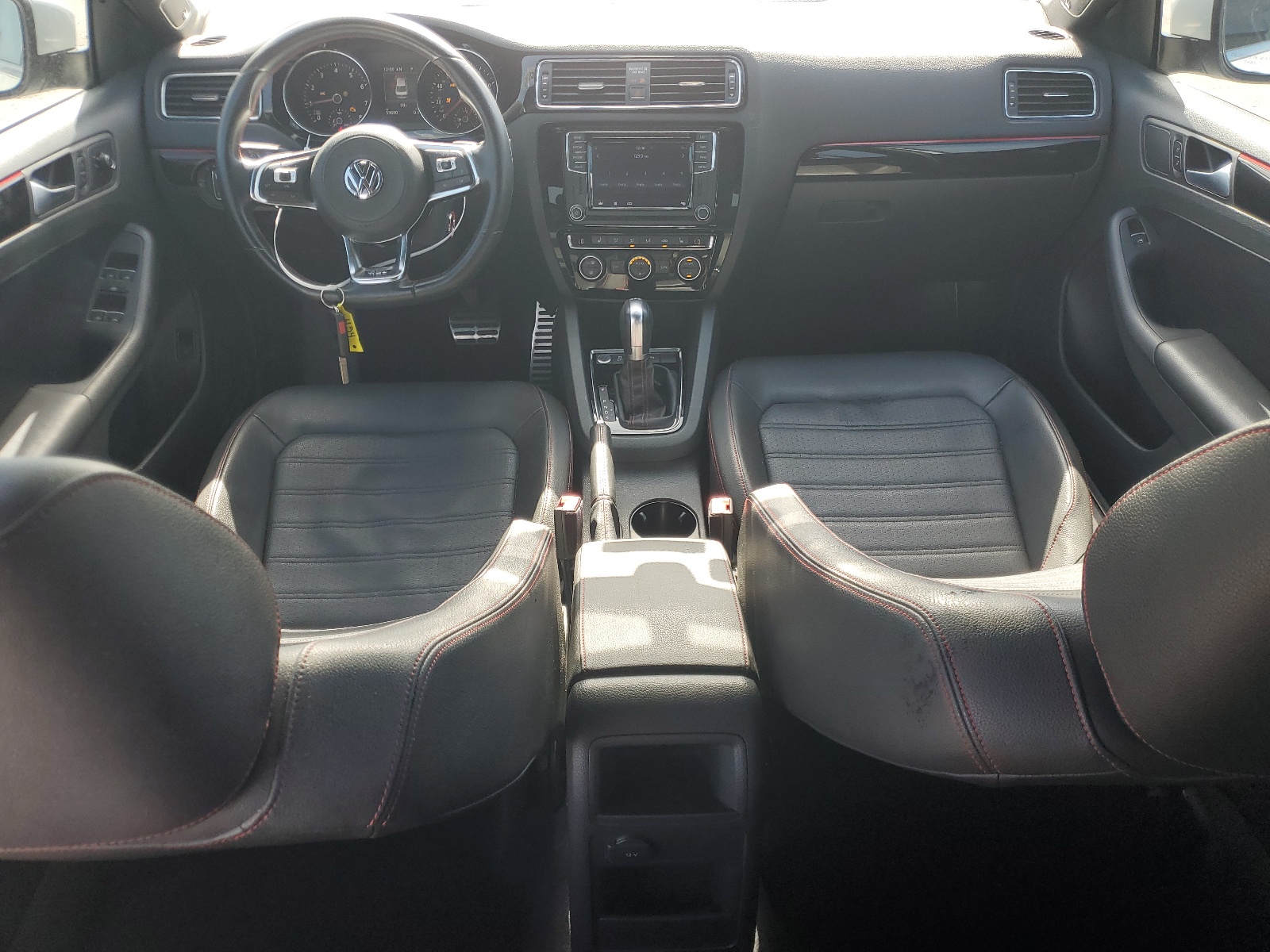 3VW4T7AJXHM258475 2017 Volkswagen Jetta Gli