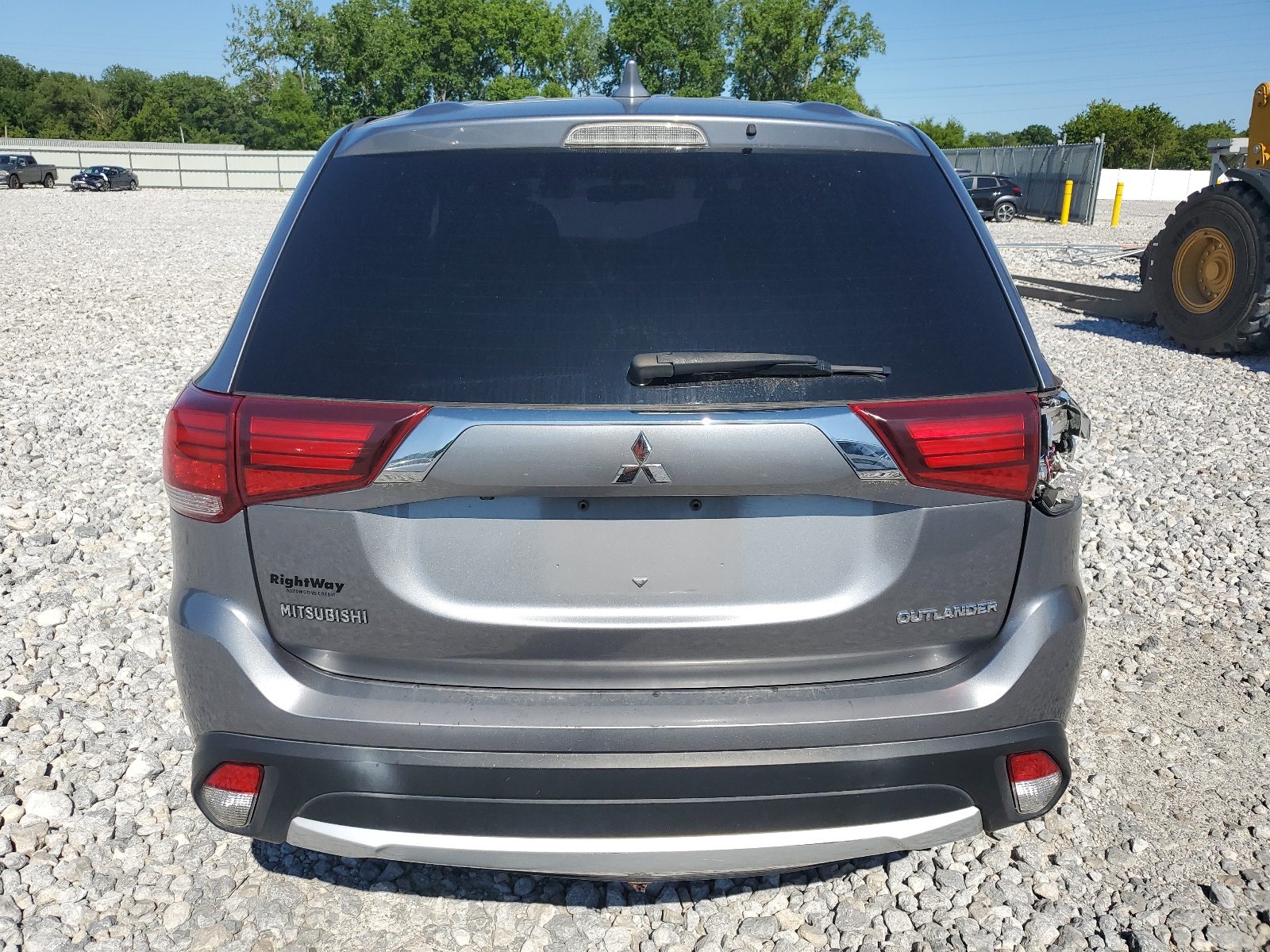 JA4AD2A34HZ023988 2017 Mitsubishi Outlander Es