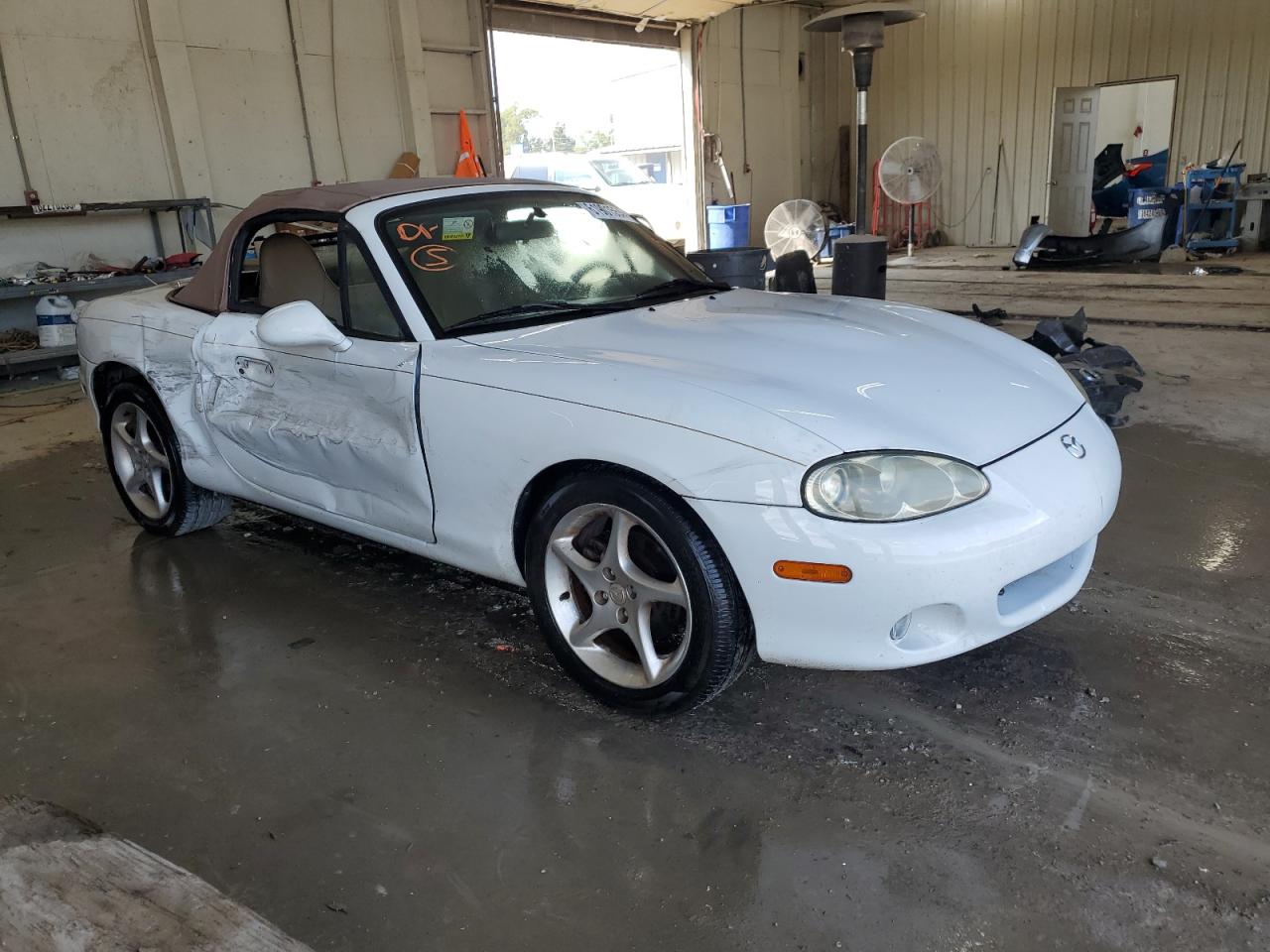 2001 Mazda Mx-5 Miata Base VIN: JM1NB353210211920 Lot: 61901554