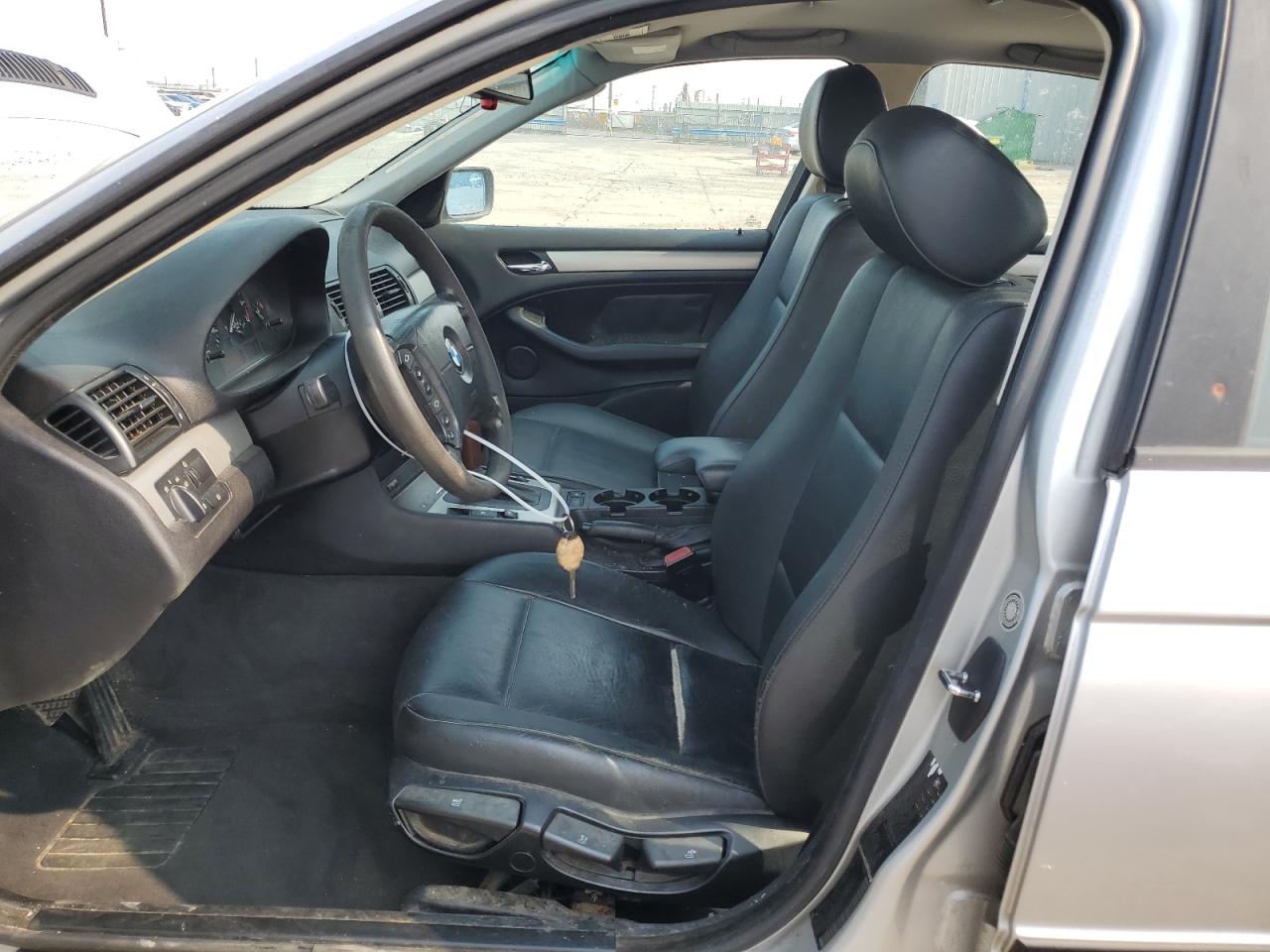 2004 BMW 325 I VIN: WBAEV33484KR27133 Lot: 64399734