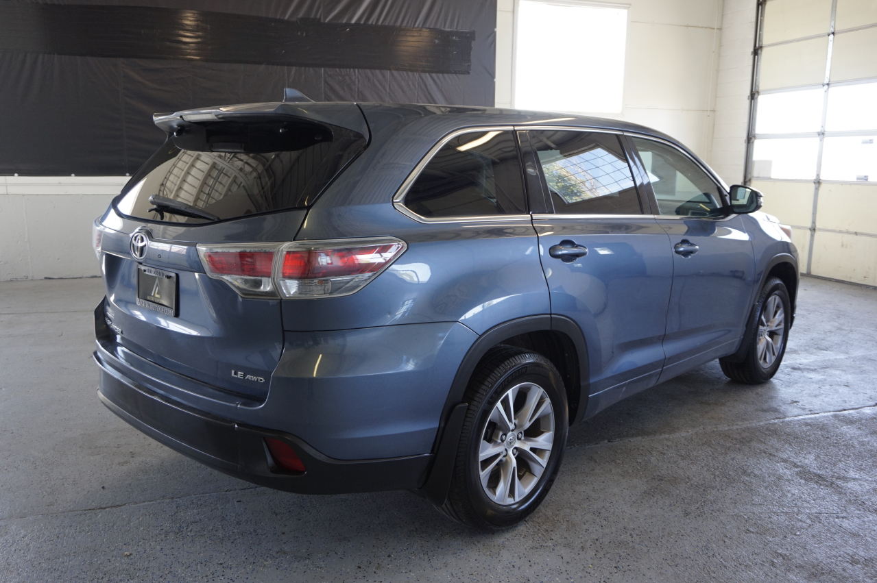 2014 Toyota Highlander Le vin: 5TDBKRFH2ES037348