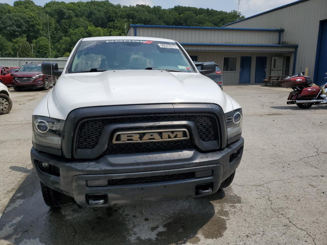 1C6RR7GG6KS708857 2019 Ram 1500 Classic Slt