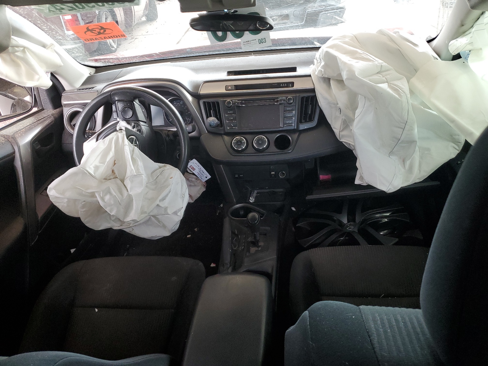 JTMZFREV9HJ118584 2017 Toyota Rav4 Le