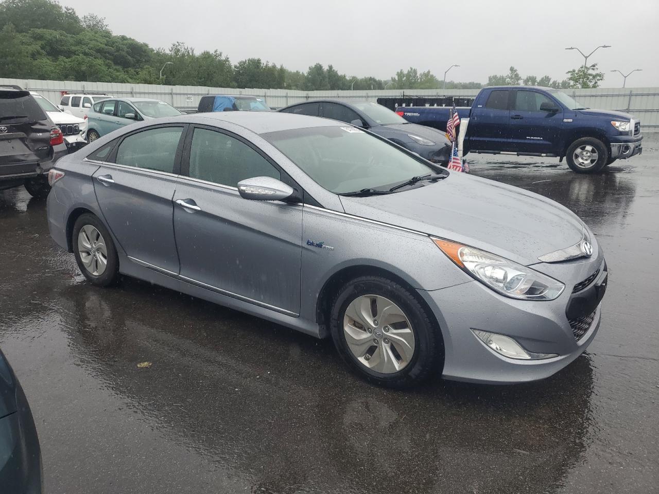 2015 Hyundai Sonata Hybrid VIN: KMHEC4A42FA123092 Lot: 64750624