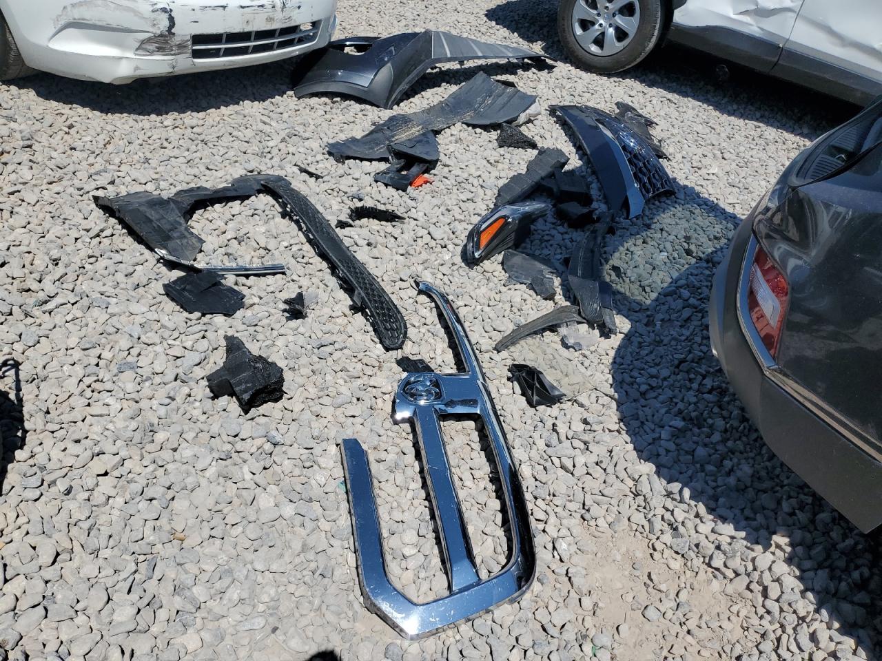 2020 Hyundai Santa Fe Limited VIN: 5NMS5CAA8LH297719 Lot: 62185874