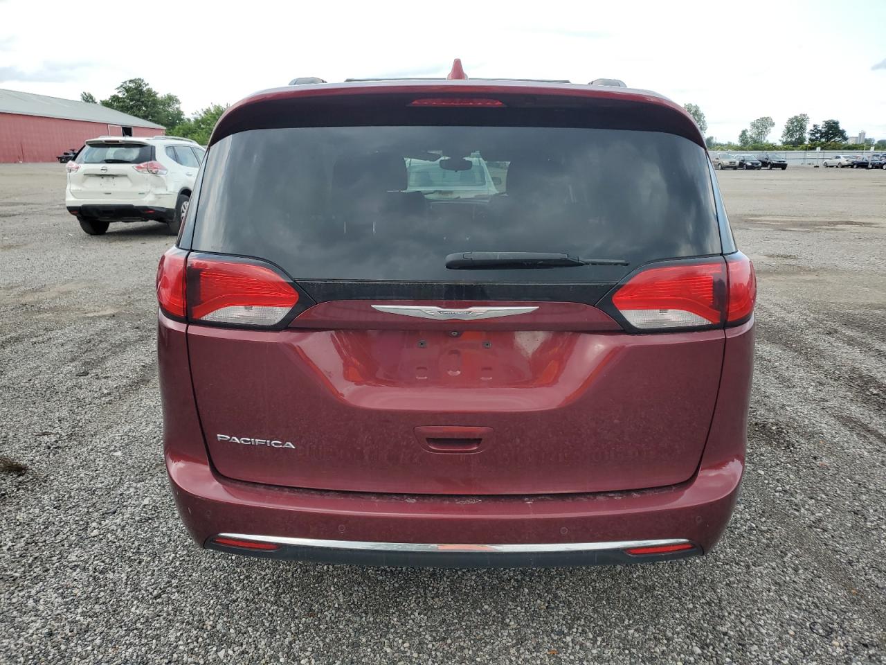 2017 Chrysler Pacifica Touring L VIN: 2C4RC1BG9HR752327 Lot: 63253724