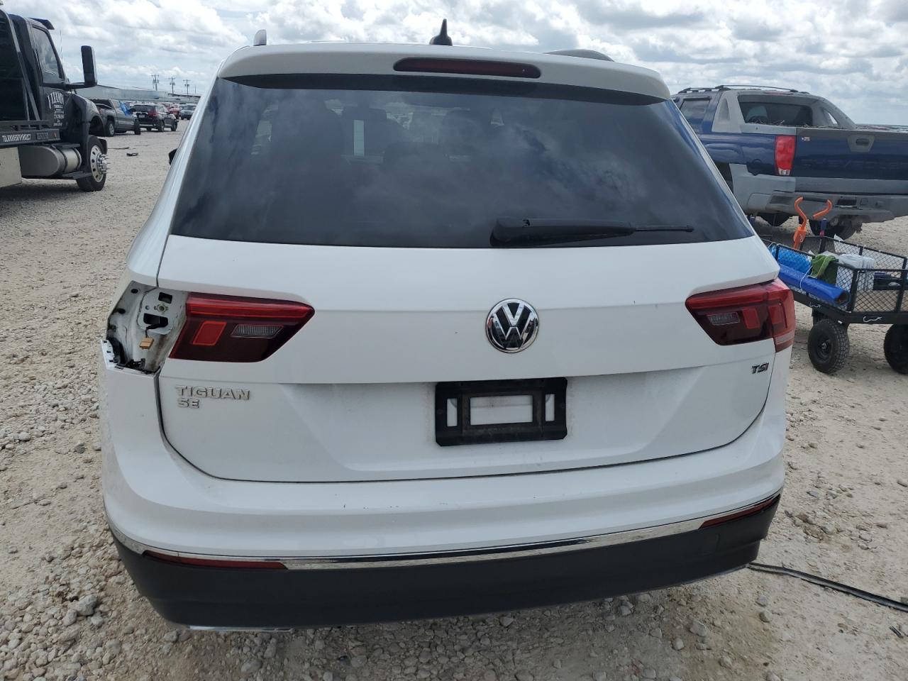 2018 Volkswagen Tiguan Se VIN: 3VV3B7AX0JM085837 Lot: 64197744