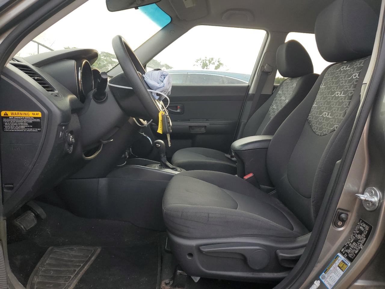 2011 Kia Soul + VIN: KNDJT2A29B7329393 Lot: 63292774