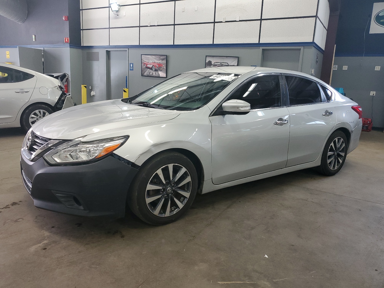 2017 Nissan Altima 2.5 vin: 1N4AL3AP8HC188985