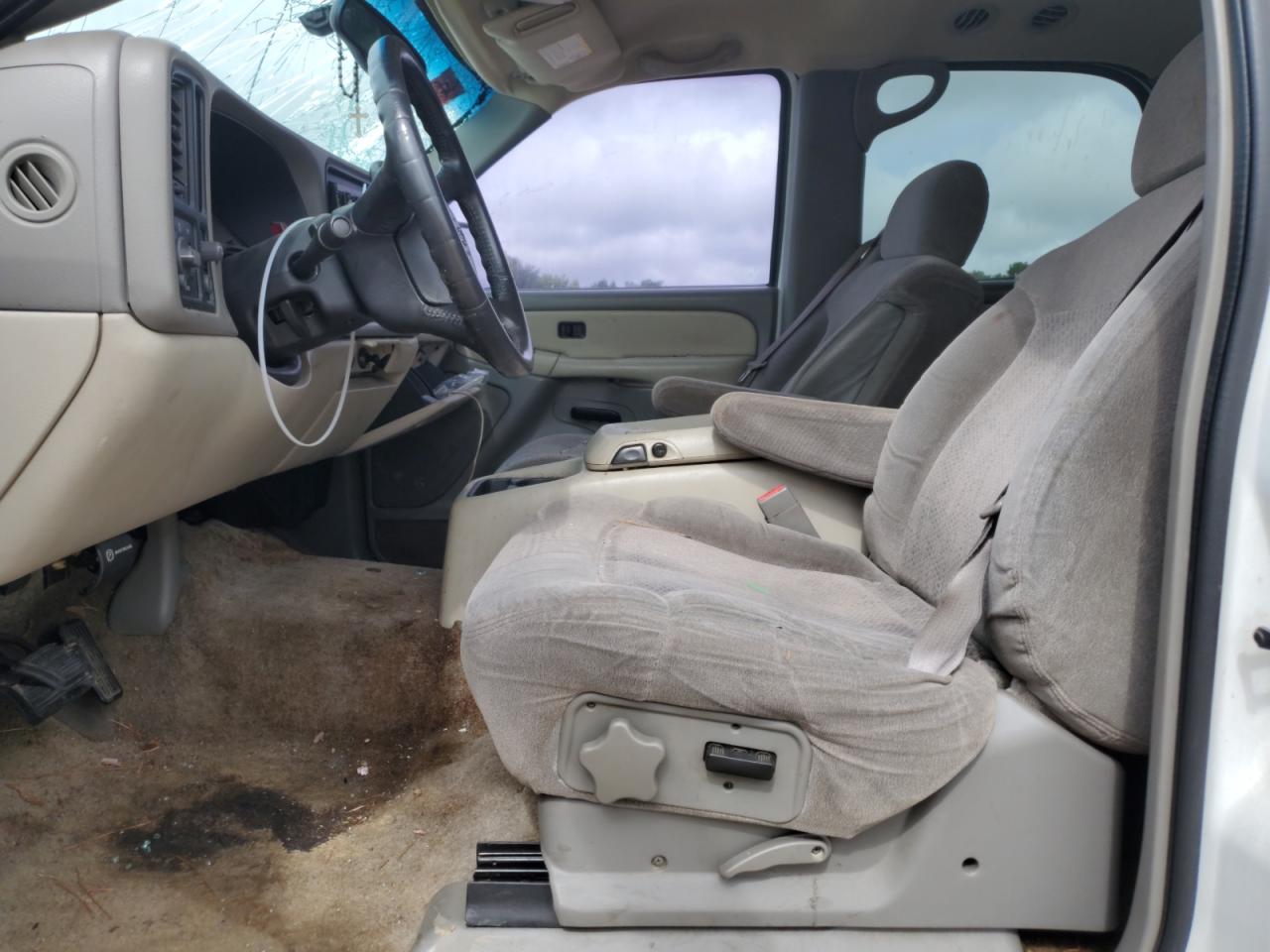 2002 Chevrolet Tahoe C1500 VIN: 1GNEC13Z82R297229 Lot: 64722944