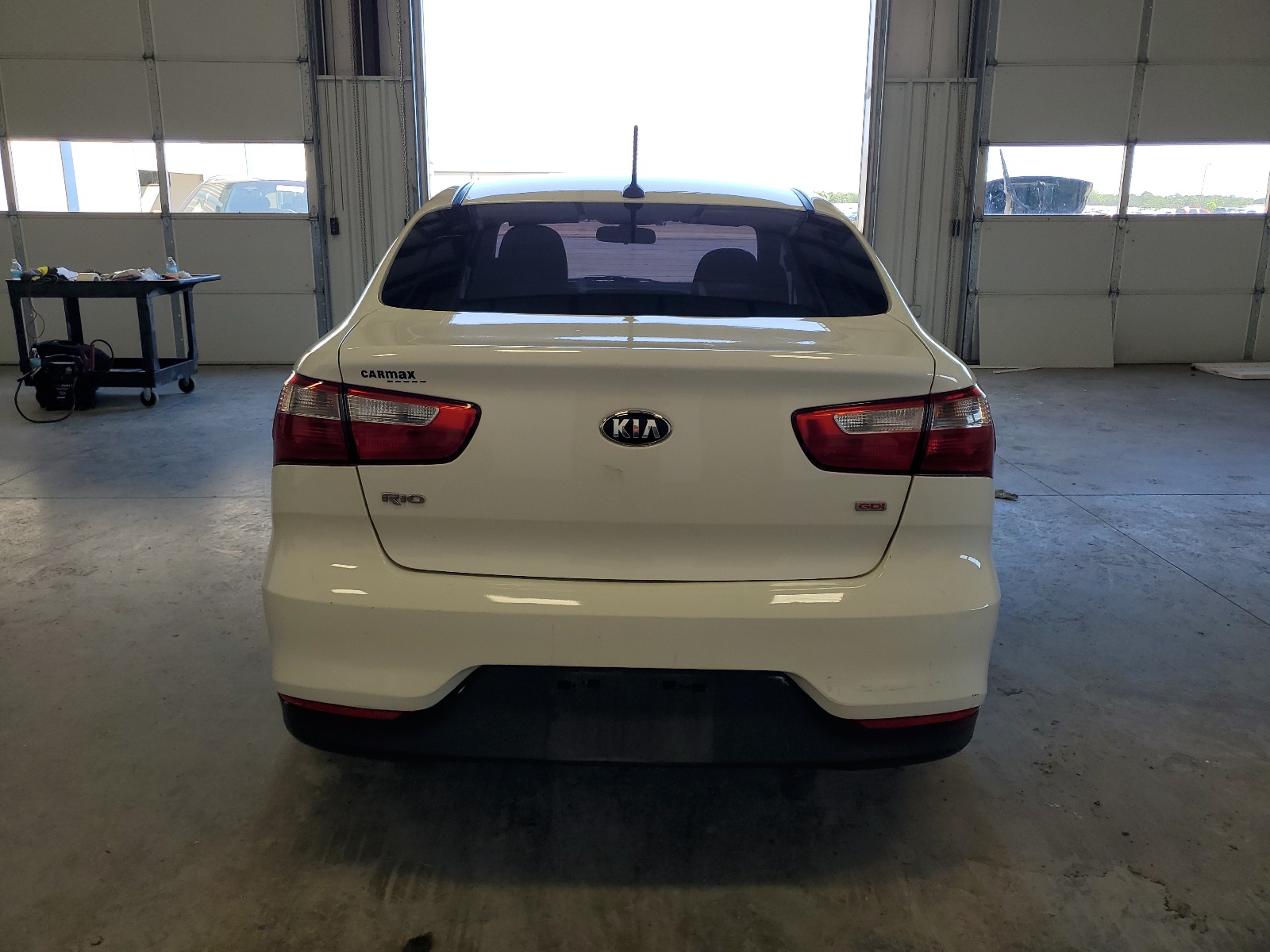 KNADM4A3XH6044731 2017 Kia Rio Lx