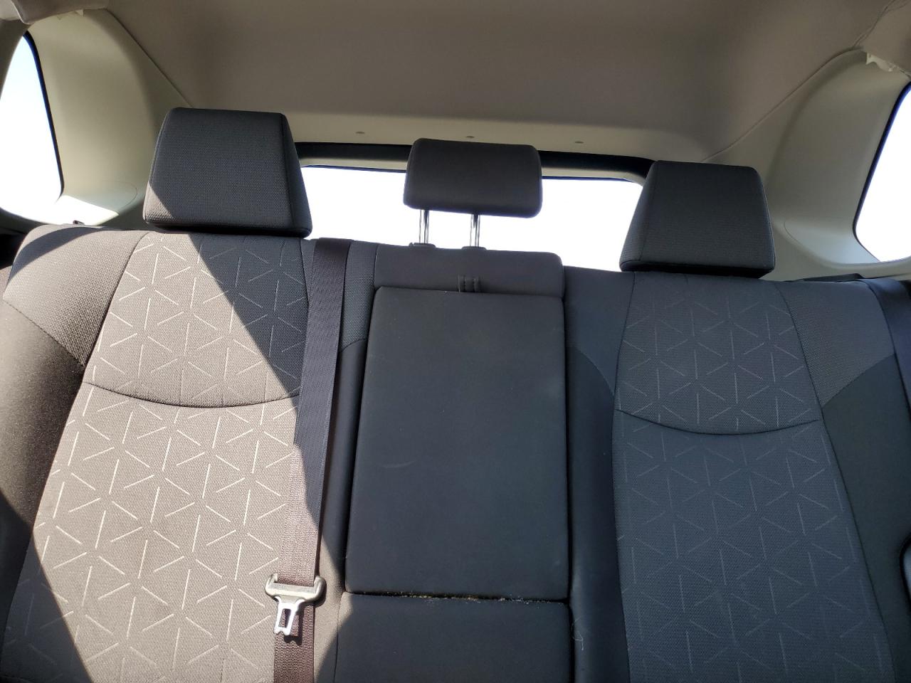 2019 Toyota Rav4 Xle VIN: JTMW1RFV7KD027304 Lot: 64772104