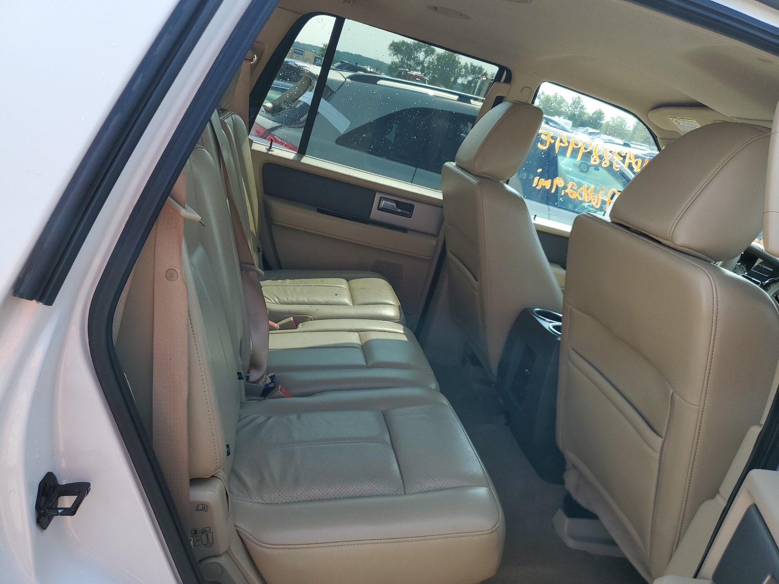 1FMJU1J52BEF42288 2011 Ford Expedition Xlt