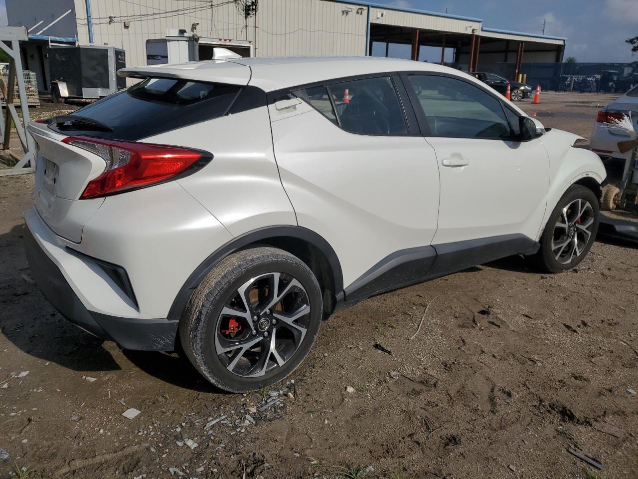 2018 Toyota C-Hr Xle VIN: NMTKHMBX4JR031235 Lot: 64390344