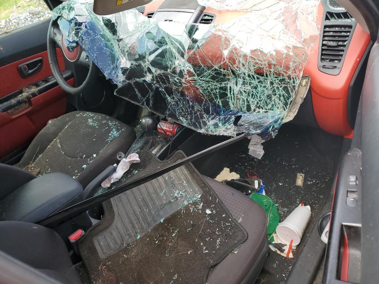 2011 Kia Soul + VIN: KNDJT2A25B7214368 Lot: 64607354