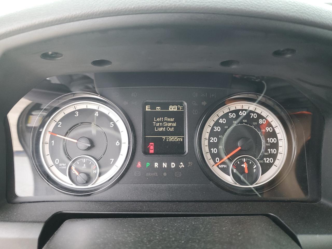 2019 Ram 1500 Classic Tradesman VIN: 3C6JR6DG1KG601881 Lot: 62229834