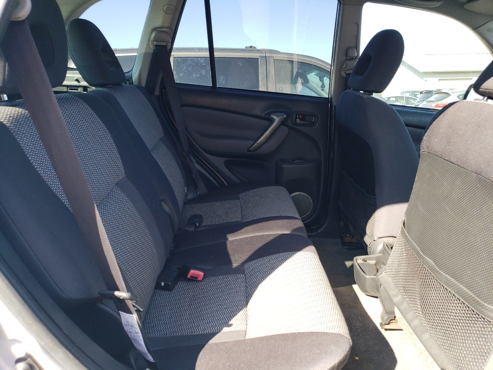 JTEHD20V240008939 2004 Toyota Rav4