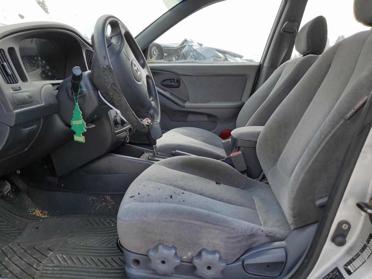 2005 Hyundai Elantra Gls VIN: KMHDN46D15U104142 Lot: 63561024