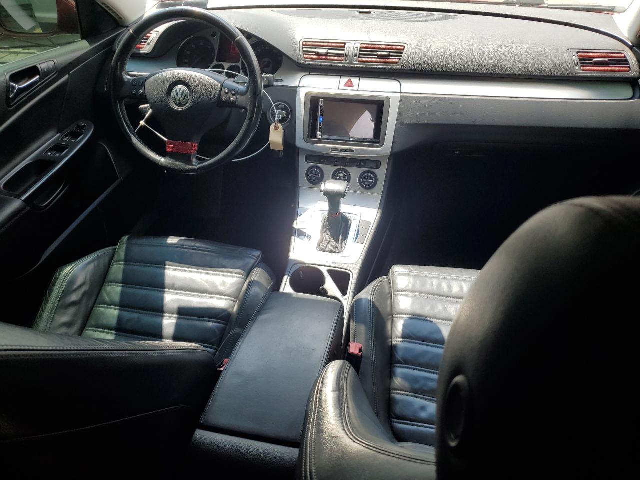 2007 Volkswagen Passat 2.0T Sport VIN: WVWCK73C27P097502 Lot: 63628404