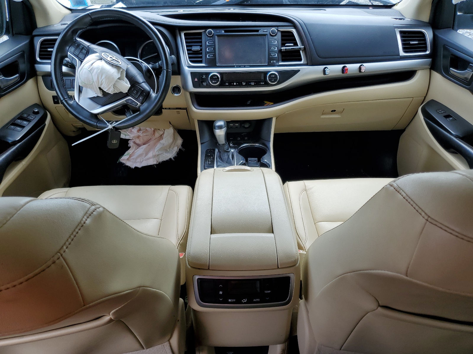 5TDJZRFH8KS582540 2019 Toyota Highlander Se