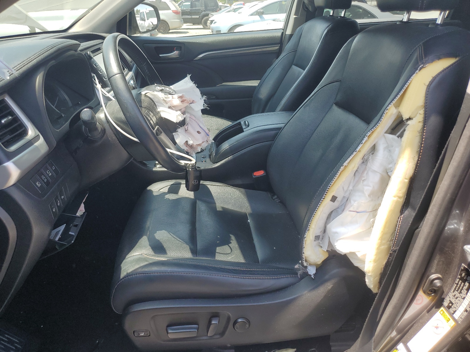 5TDDZRFH1HS379804 2017 Toyota Highlander Limited