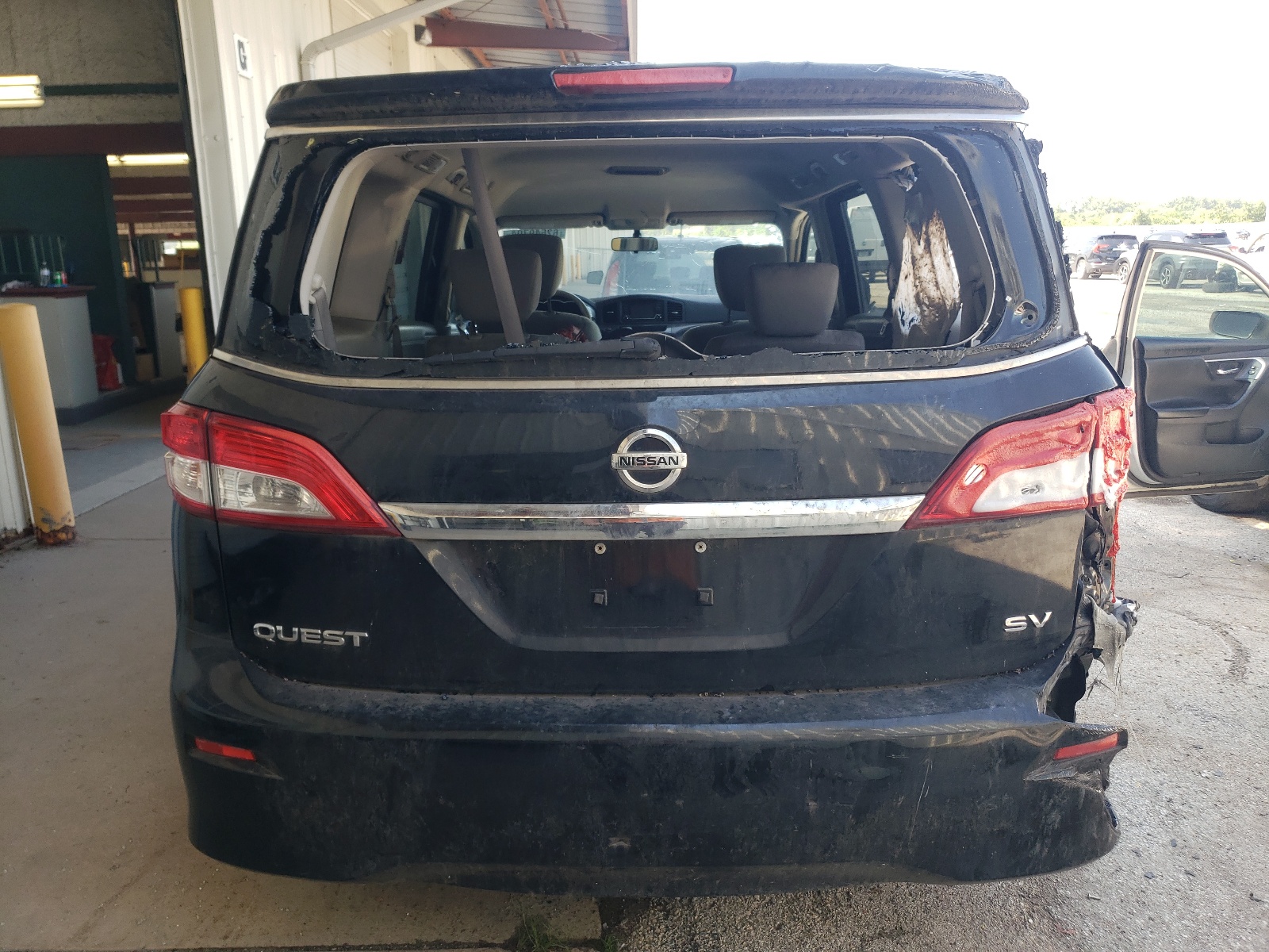 JN8AE2KP9F9122960 2015 Nissan Quest S