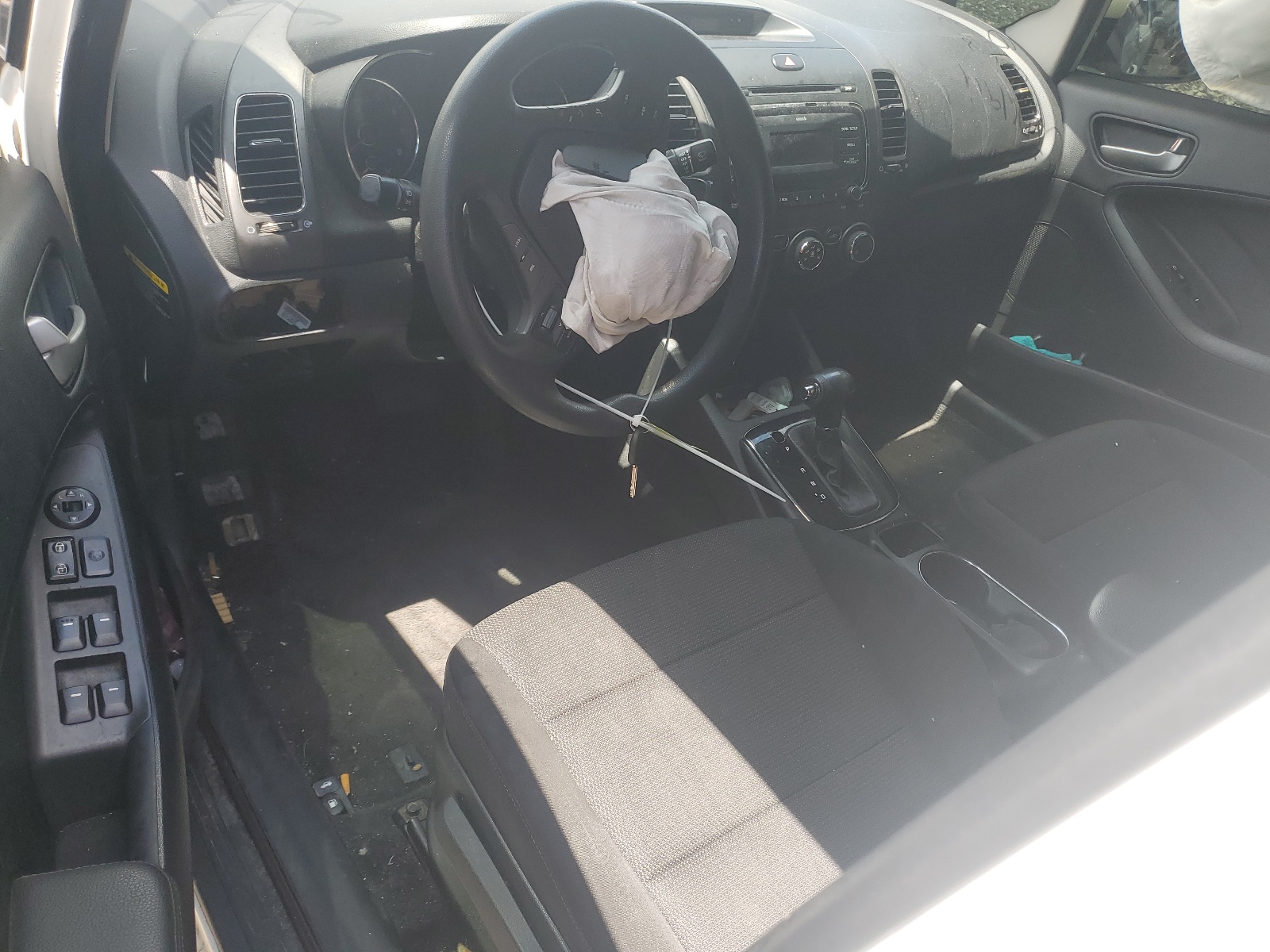 3KPFK4A77HE122493 2017 Kia Forte Lx