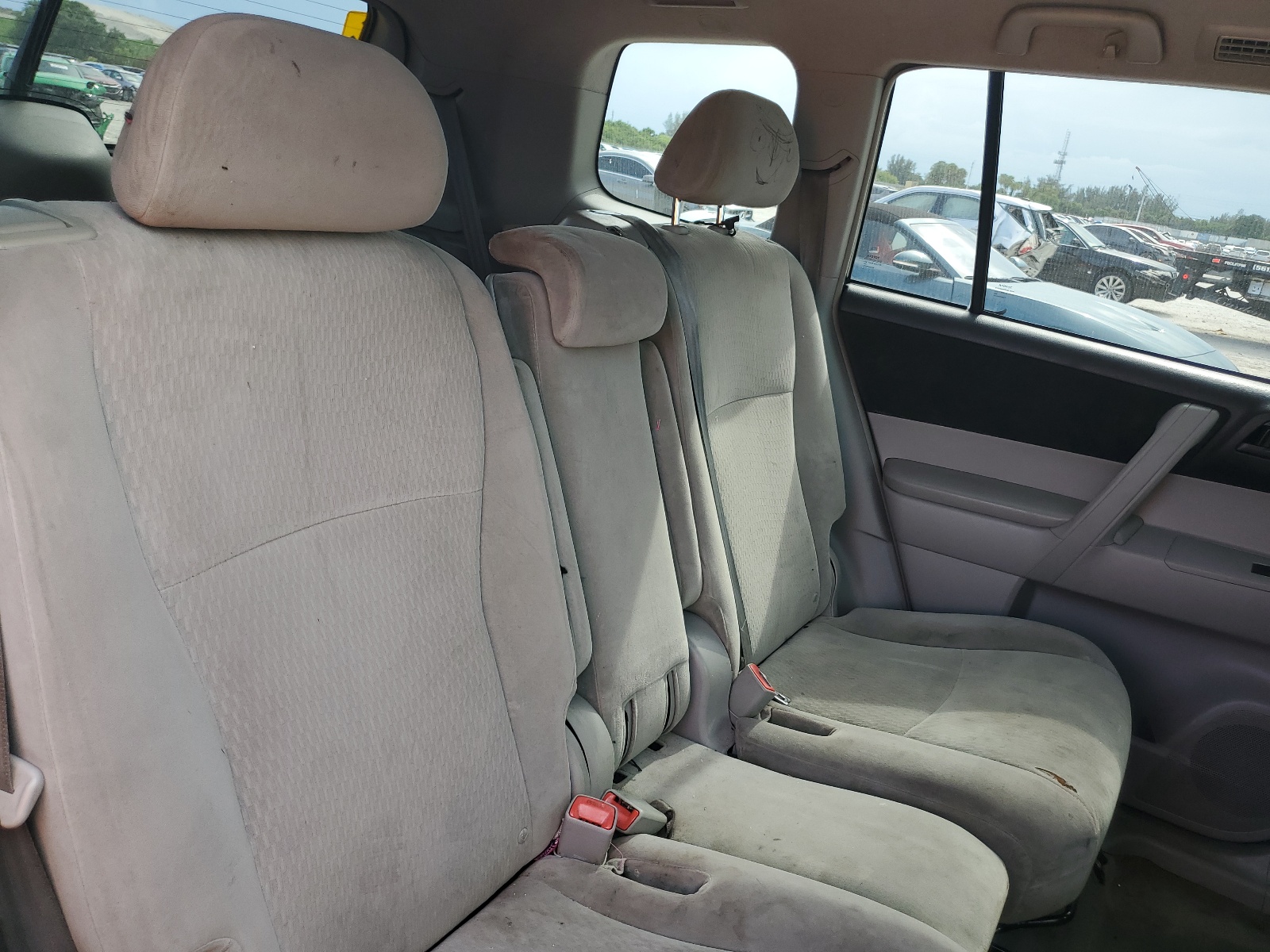 5TDZA3EH2AS001914 2010 Toyota Highlander