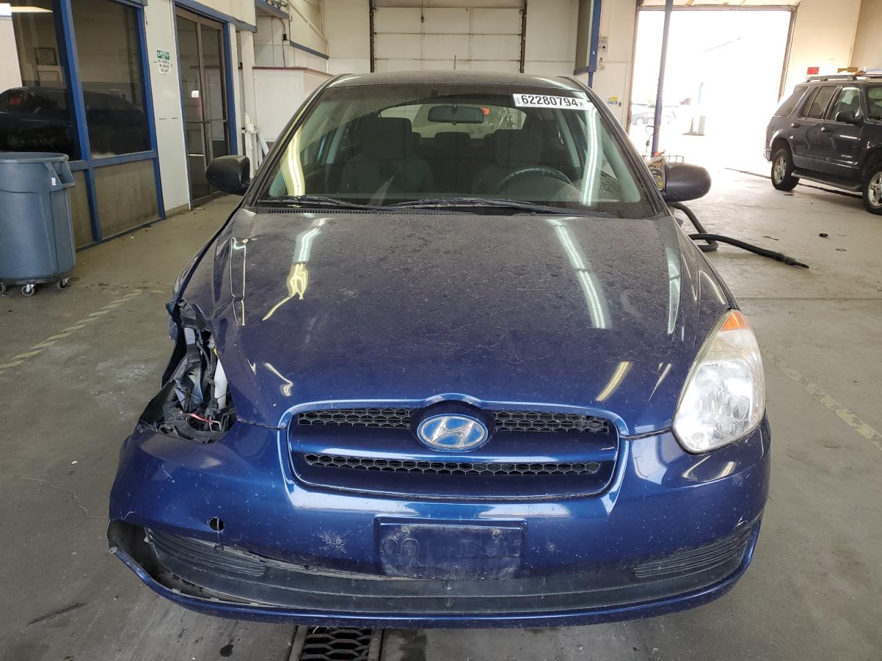 2010 Hyundai Accent - Image 5