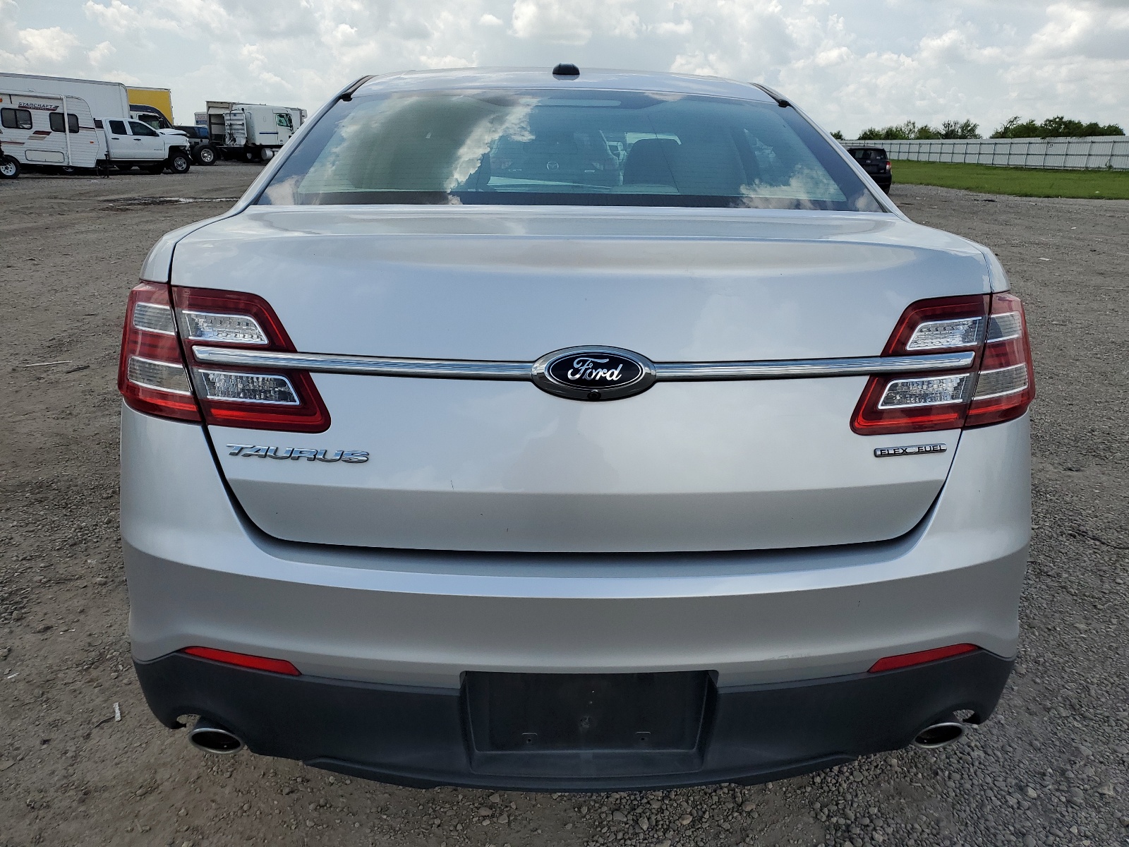 1FAHP2D89HG146321 2017 Ford Taurus Se
