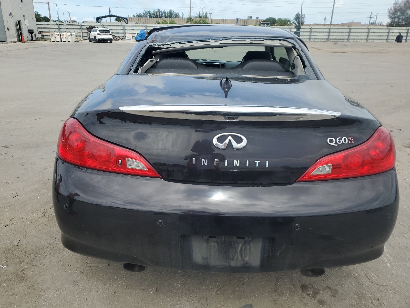 JN1CV6FE7EM900207 2014 Infiniti Q60 Base