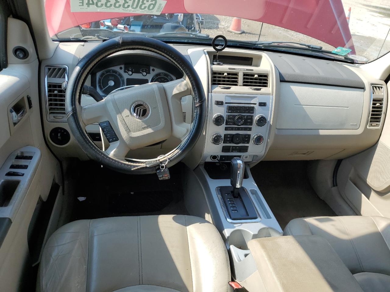 2008 Mercury Mariner VIN: 4M2CU81128KJ17158 Lot: 63033334