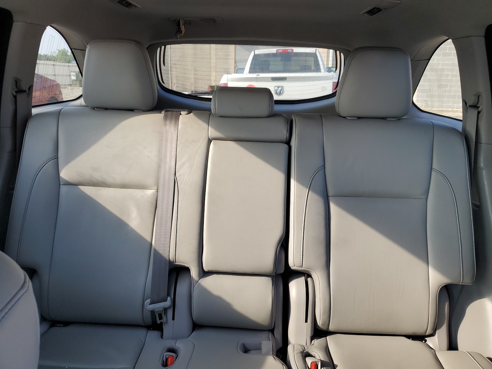 5TDJZRFH4JS558587 2018 Toyota Highlander Se