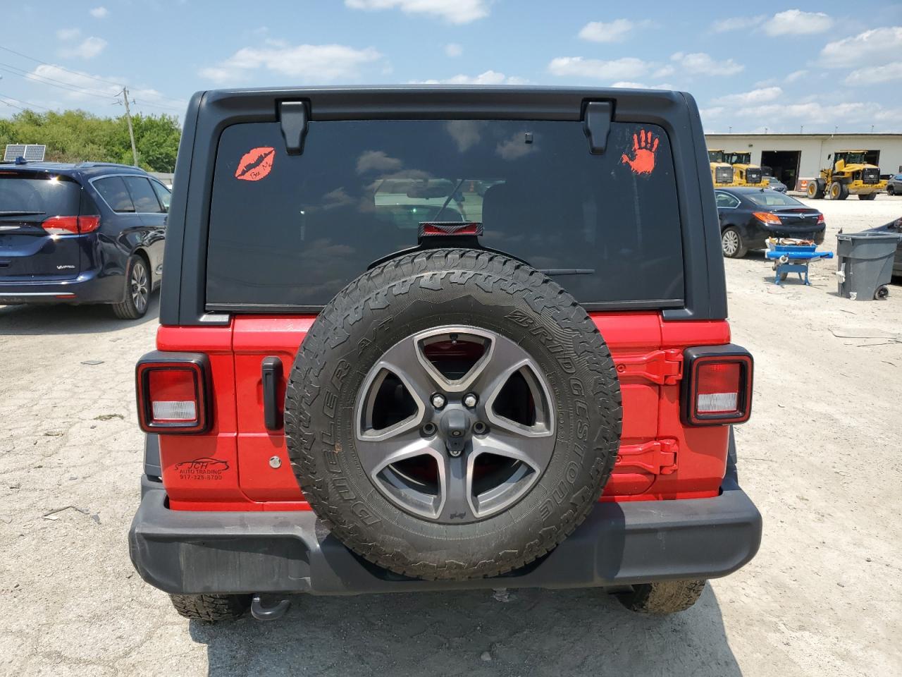 1C4HJXDG7JW128525 2018 Jeep Wrangler Unlimited Sport