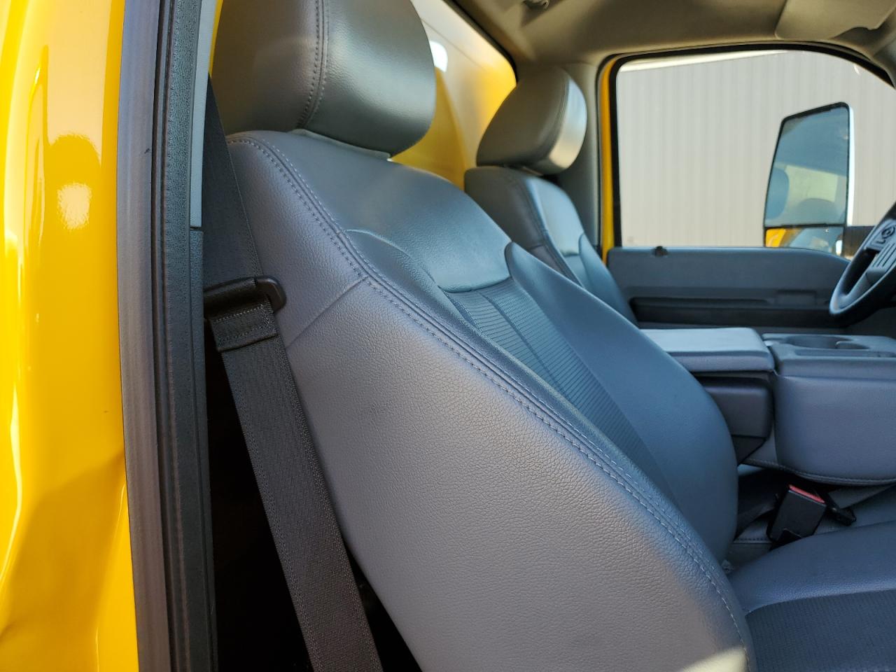 1FDNF6AY4HDB01036 2017 Ford F650 Super Duty
