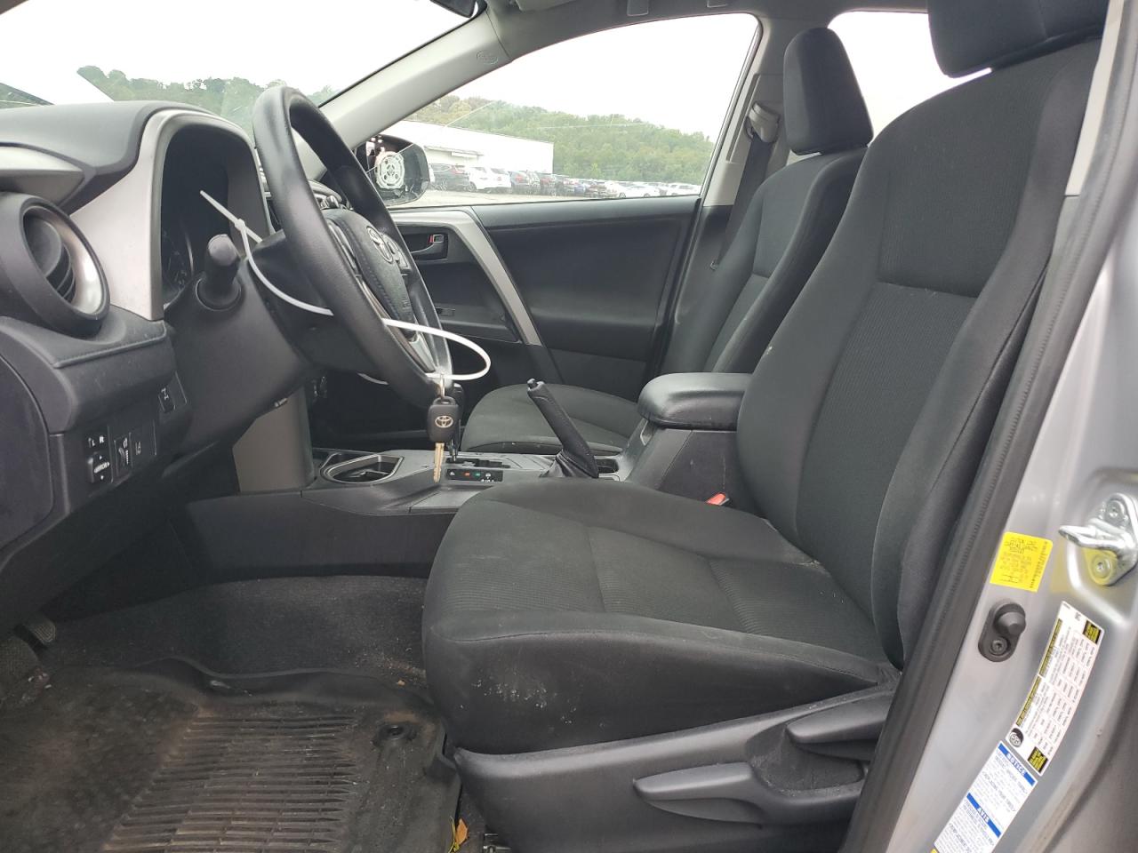 2017 Toyota Rav4 Le VIN: 2T3BFREV1HW676710 Lot: 62881124