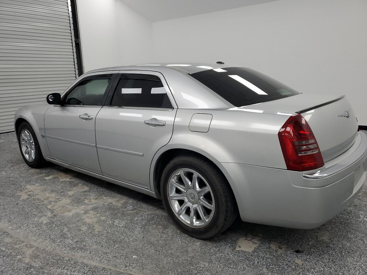 2006 Chrysler 300C VIN: 2C3KA63H36H290933 Lot: 63533874