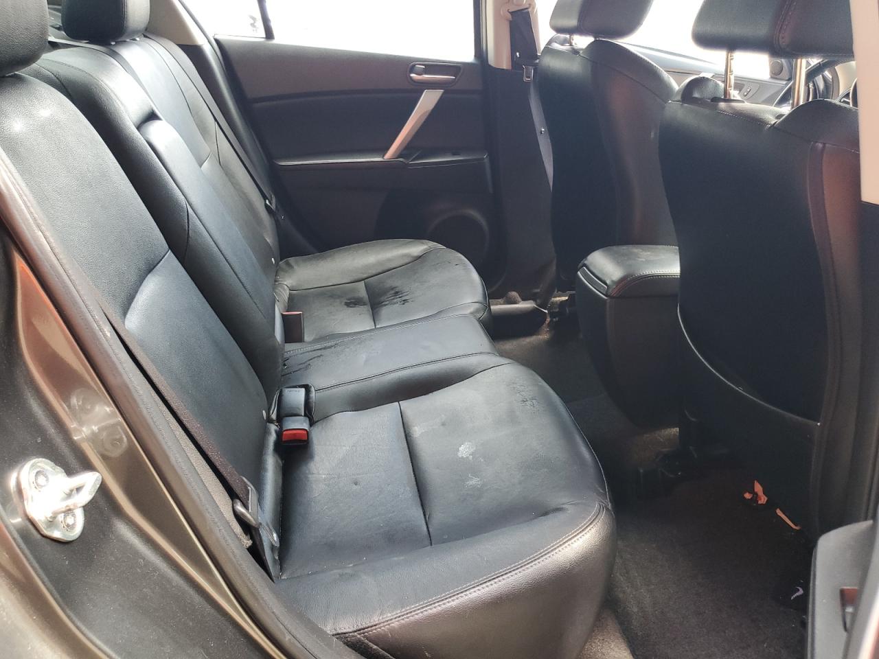 2011 Mazda 3 S VIN: JM1BL1W59B1399481 Lot: 64209684