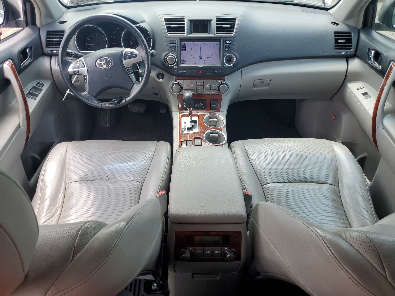 5TDDK3EH0BS048139 2011 Toyota Highlander Limited