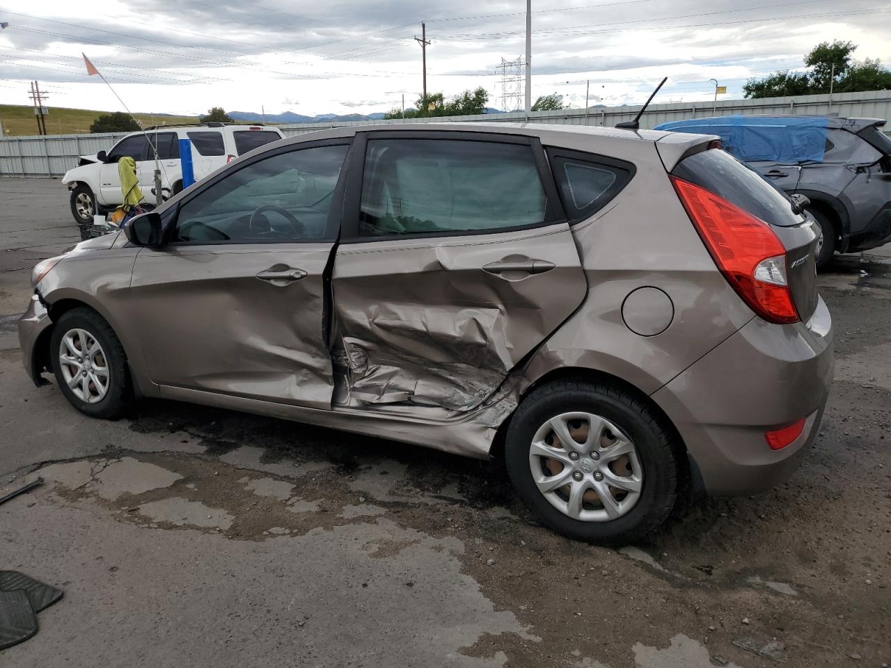 2013 Hyundai Accent Gls VIN: KMHCT5AE4DU108174 Lot: 61439784