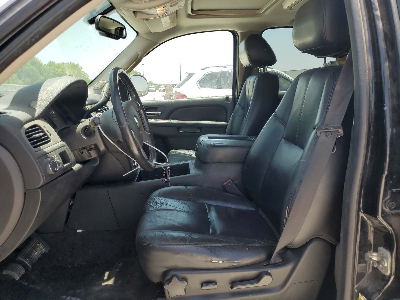 1GNUCBE04AR281642 2010 Chevrolet Tahoe C1500 Lt