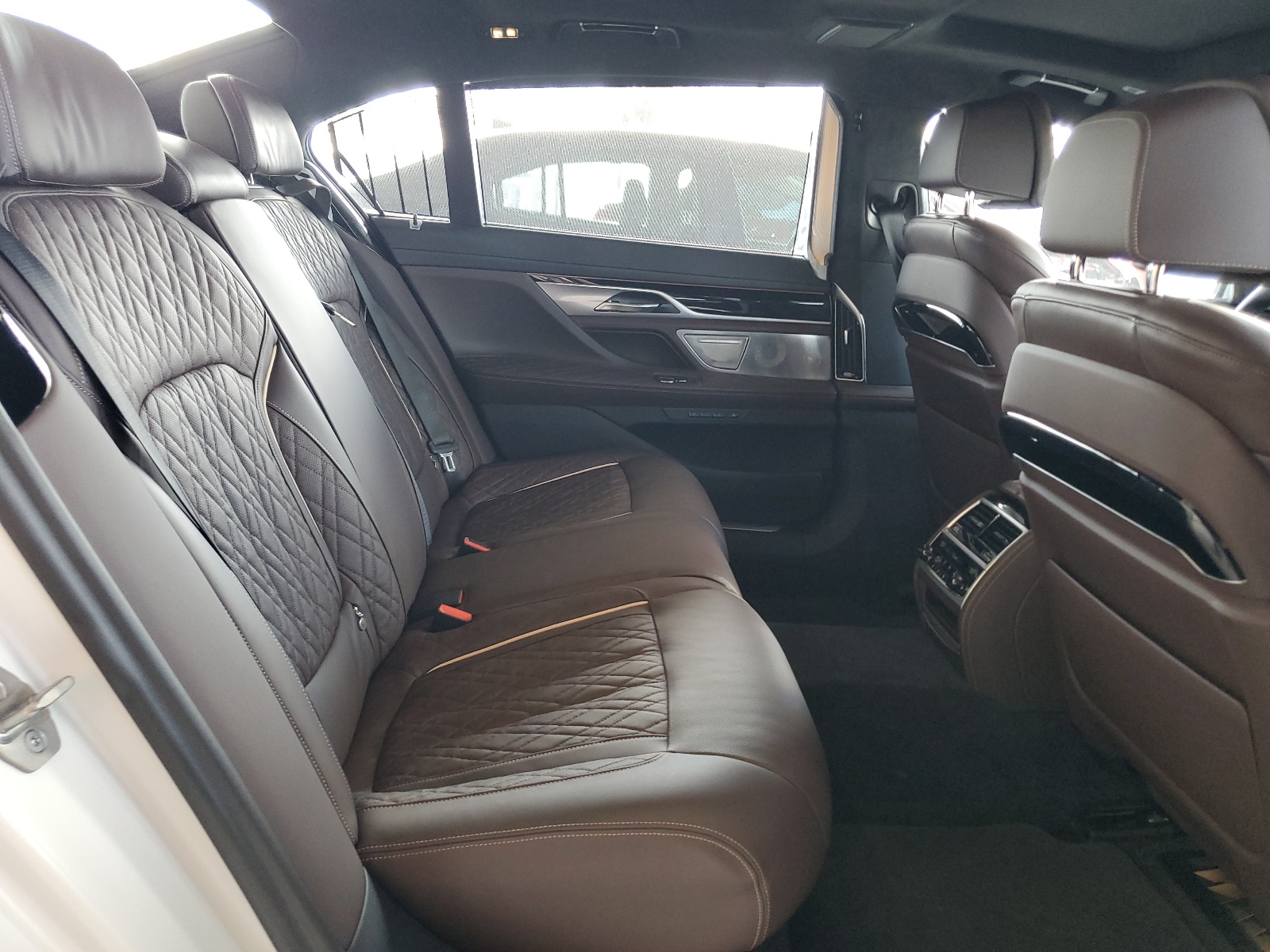 WBA7U6C09NCK95779 2022 BMW M760 Xi