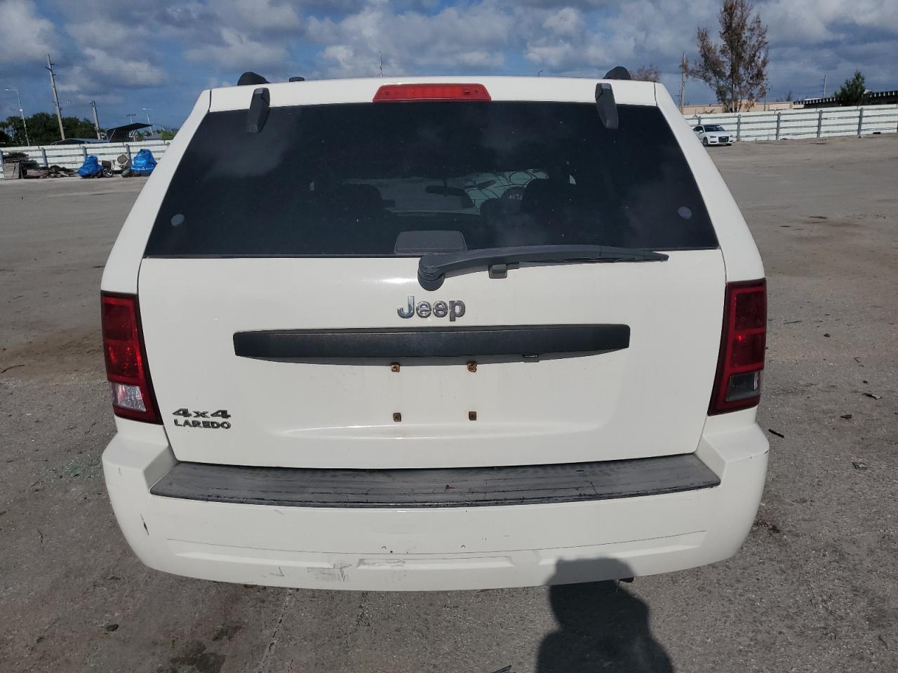 2008 Jeep Grand Cherokee Laredo VIN: 1J8GR48K38C227302 Lot: 62941794