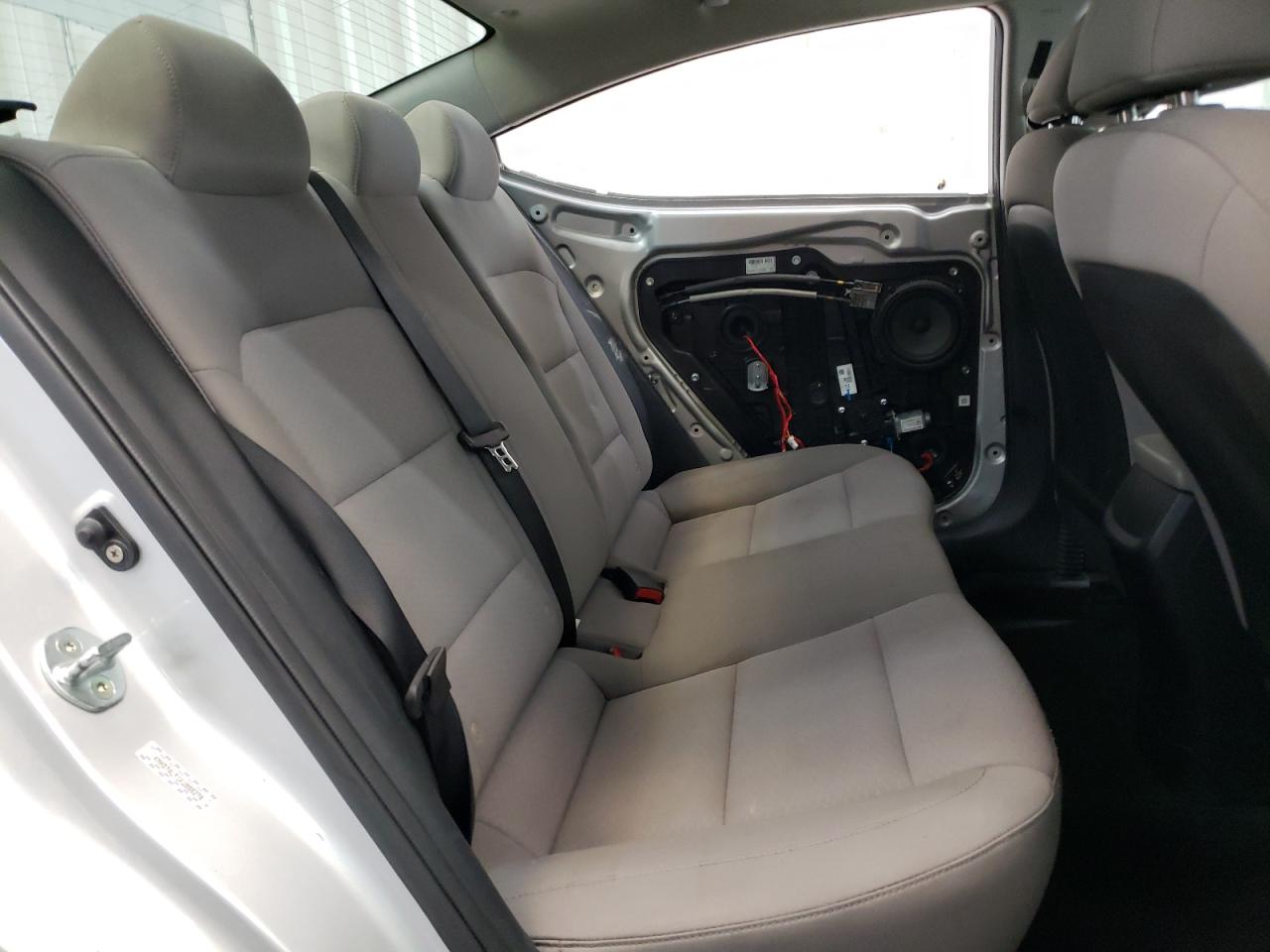 2019 Hyundai Elantra Se VIN: KMHD74LF1KU888270 Lot: 64673124